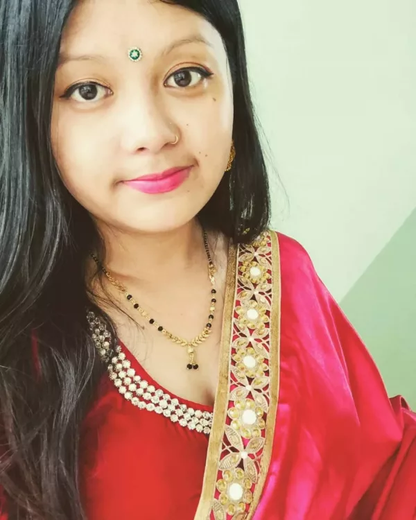 Customer Wearing MA-1912002 - Gold Plated Leaf Design Mangalsutra