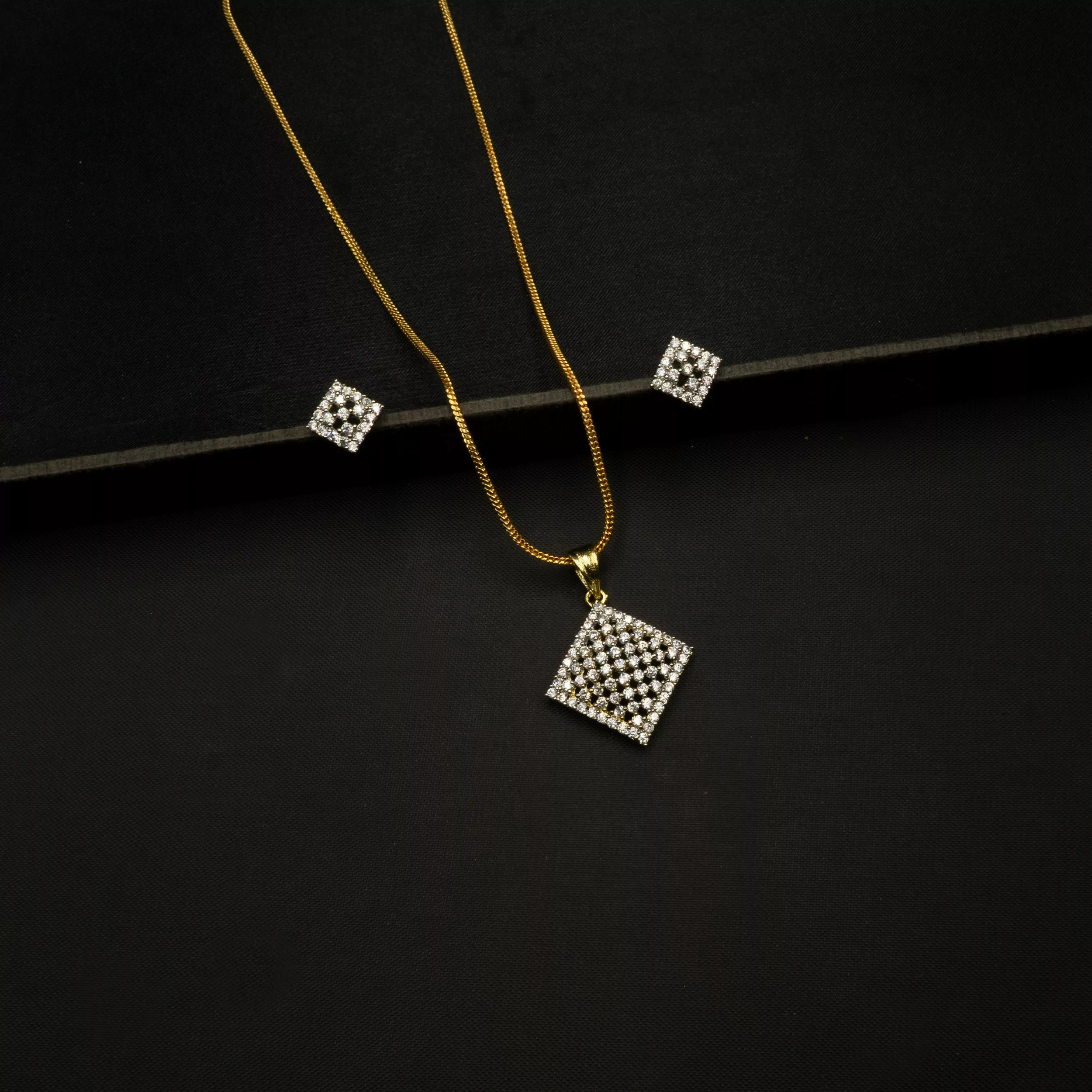 PS-2112009 - Minimalist Diamond Shaped American Diamond Pendant Set PS-2112009 - Minimalist Diamond Shaped American Diamond Pendant Set
