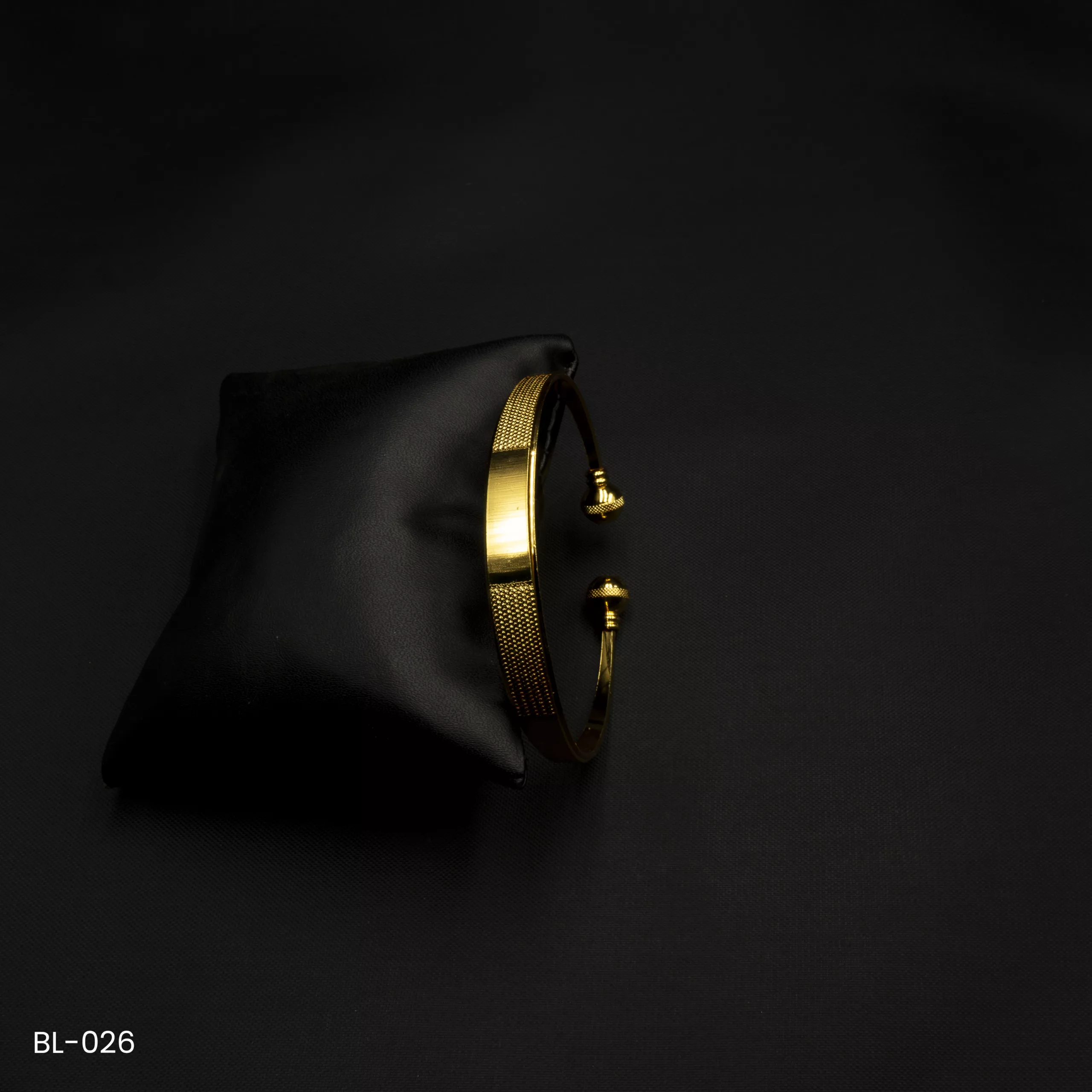 BL-026 - Gold Plated Adjustable Cuff Bracelet BL-026 - Gold Plated Adjustable Cuff Bracelet