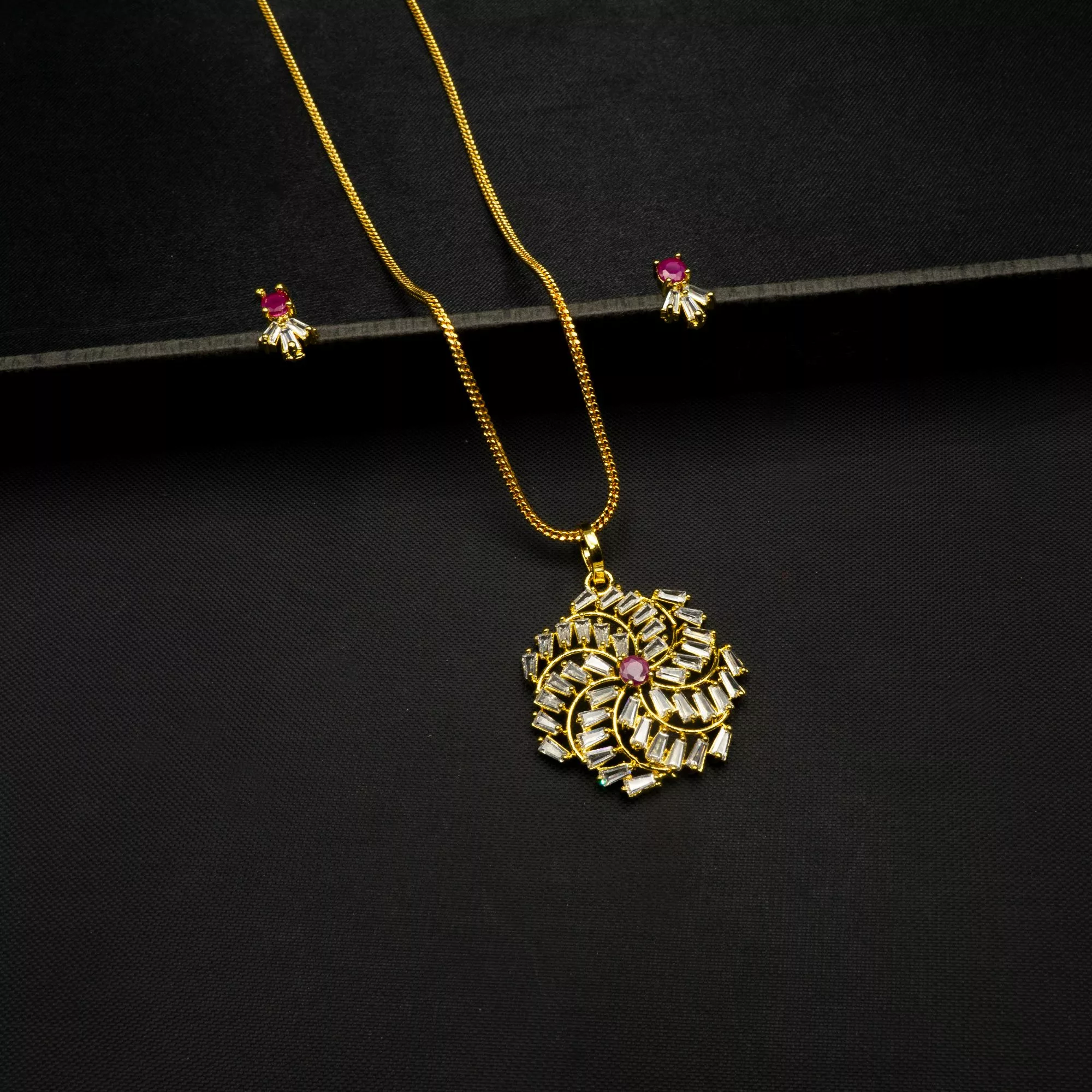 PS-2011025 - American Diamond Contemporary Flower Pendant Set PS-2011025 - American Diamond Contemporary Flower Pendant Set