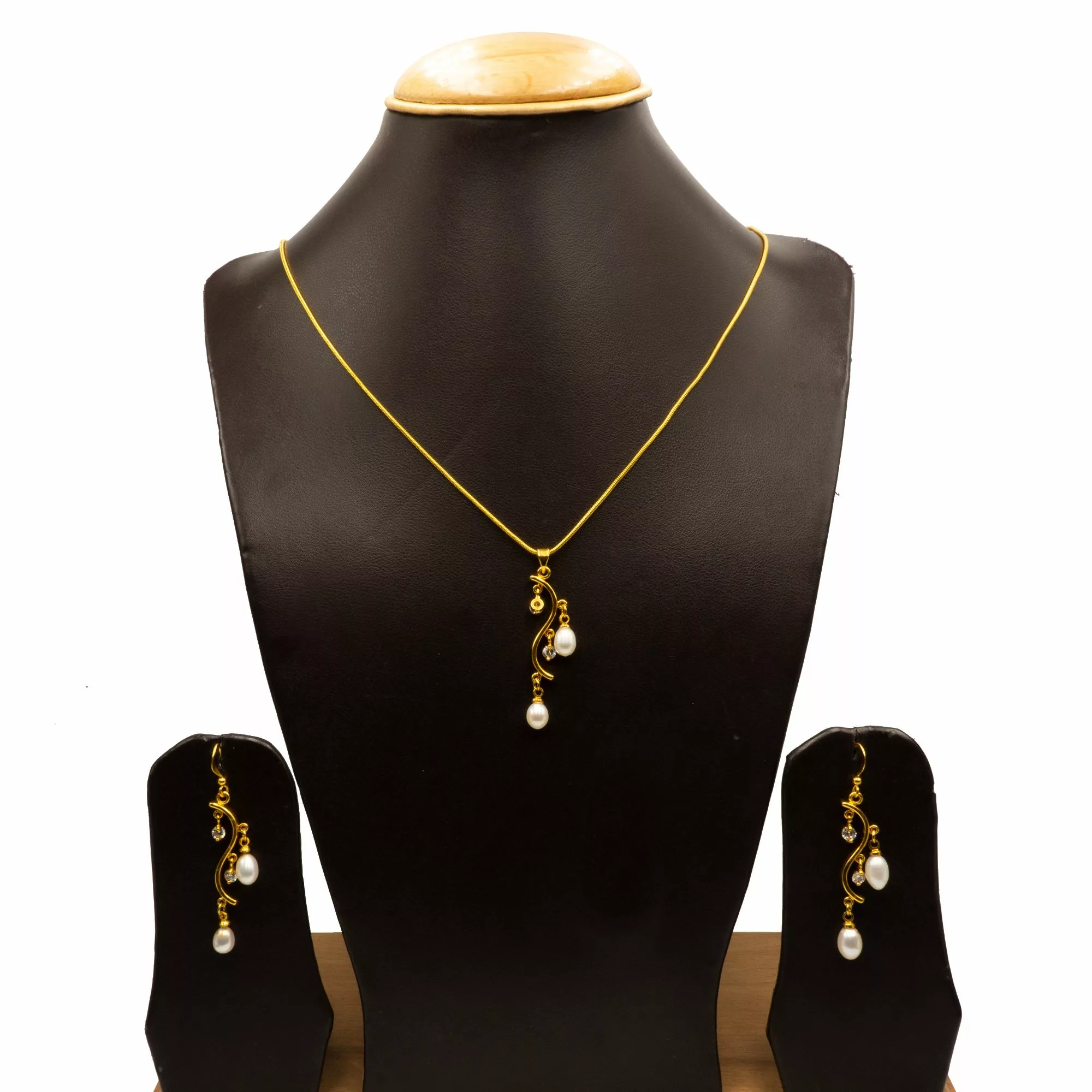 PS-2205001 - Gold Plated Contemporary Pearl Pendant Set PS-2205001 - Gold Plated Contemporary Pearl Pendant Set