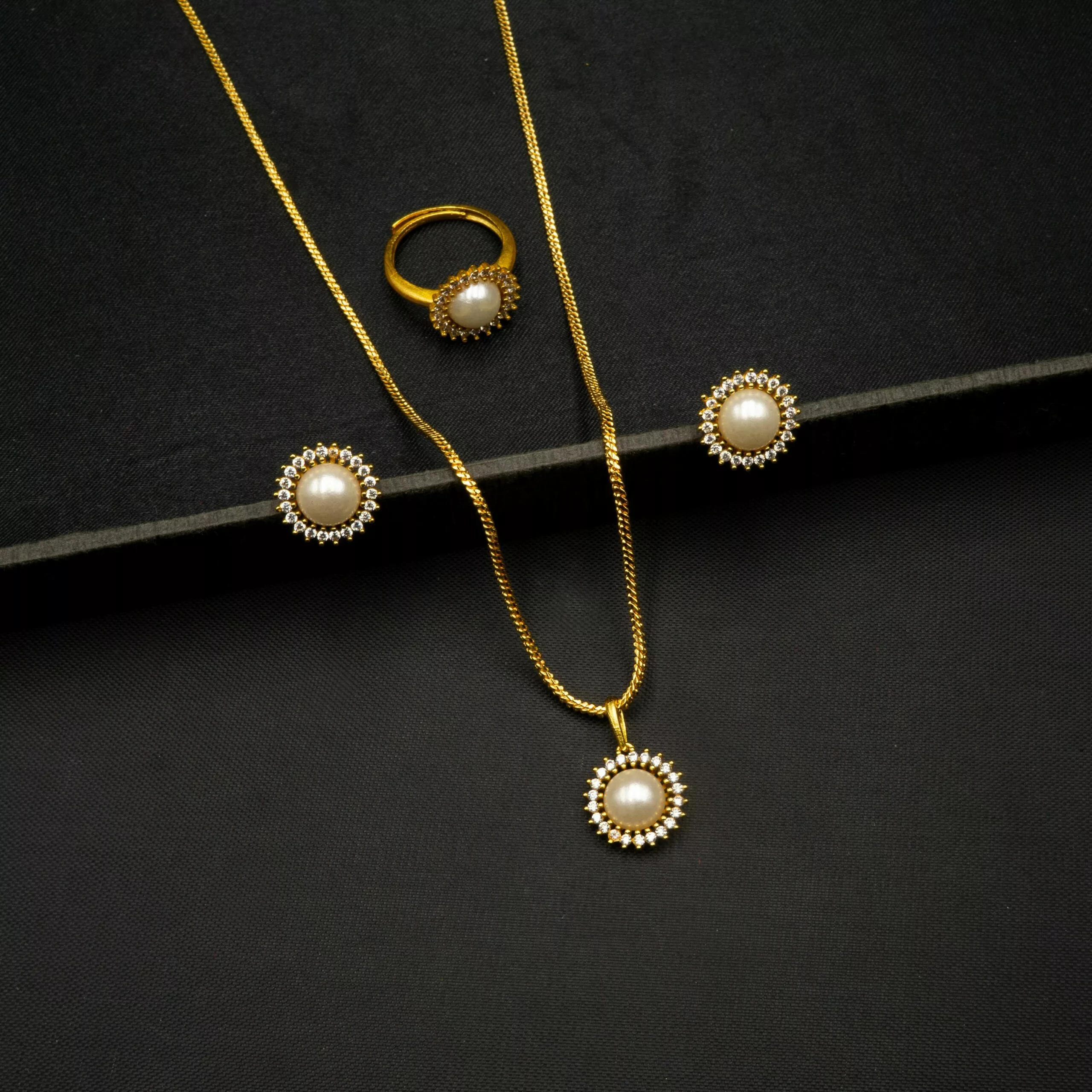 PS-2203001 - Classic American Diamond Pearl Pendant Set PS-2203001 - Classic American Diamond Pearl Pendant Set