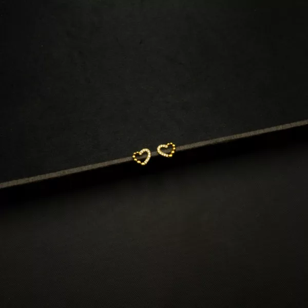 ER-2211011 - Minimal & Dainty Gold Plated Heart Studs