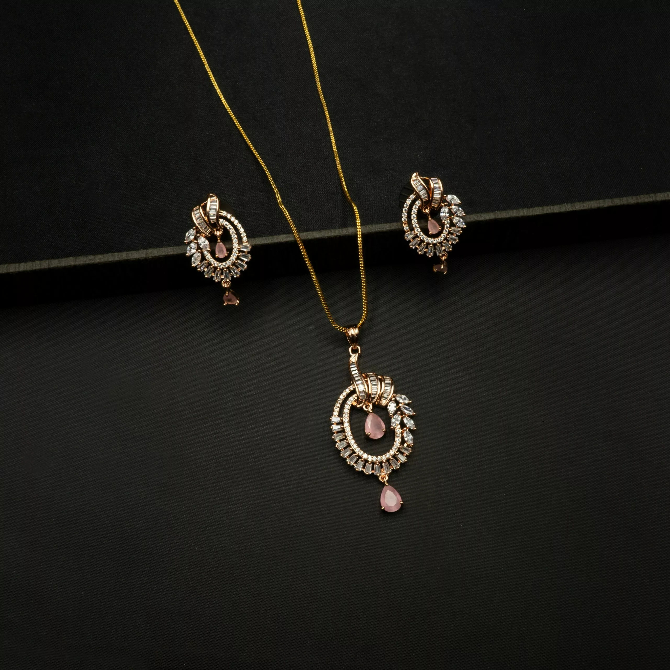 PS-2212008 - Rose Gold American Diamond Pink Stones Pendant Set PS-2212008 - Rose Gold American Diamond Pink Stones Pendant Set