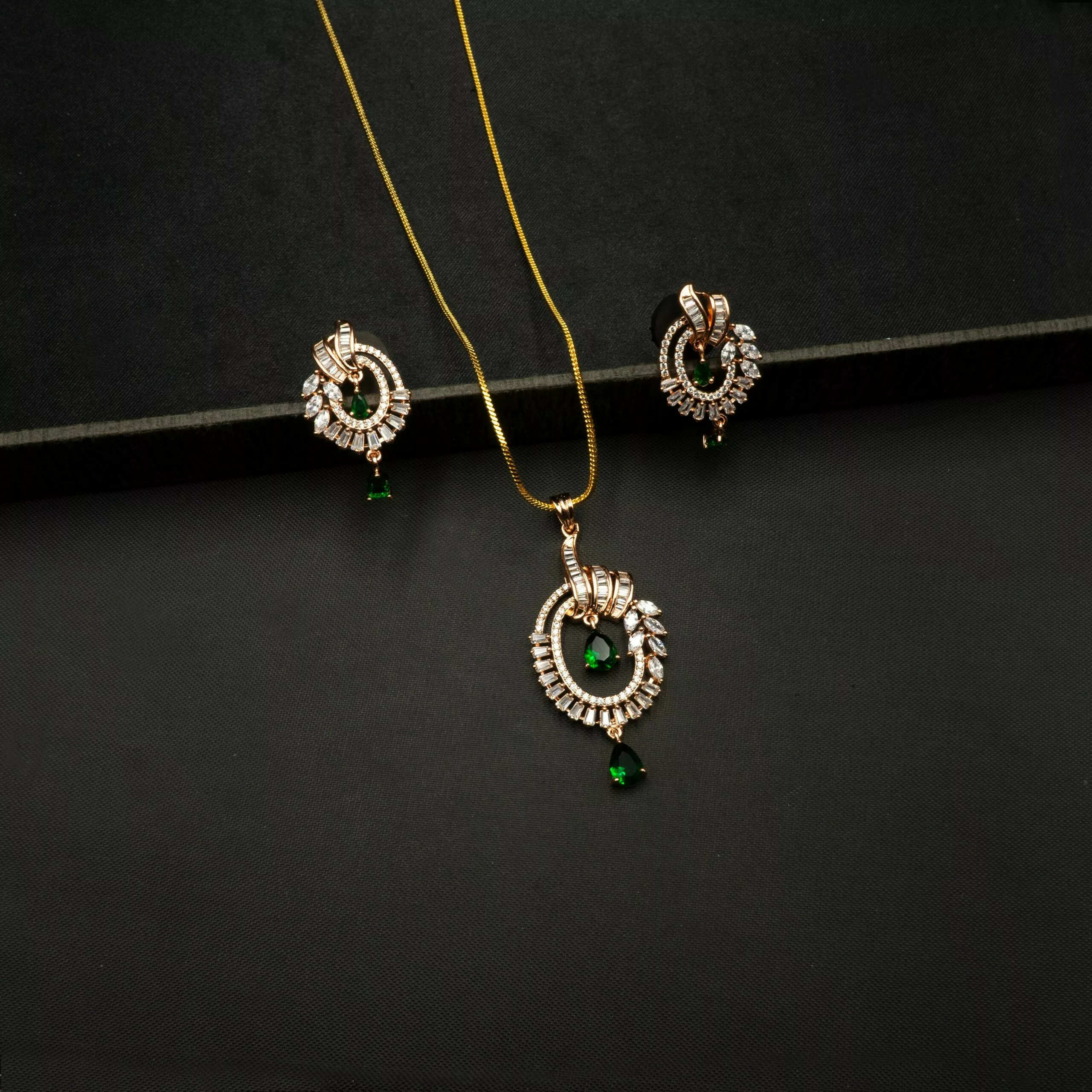 PS-2212009 - Rose Gold American Diamond Green Stones Pendant Set PS-2212009 - Rose Gold American Diamond Green Stones Pendant Set