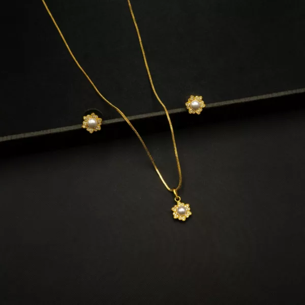 PS-2212018 - American Diamond Flower Design Pearl Pendant Set