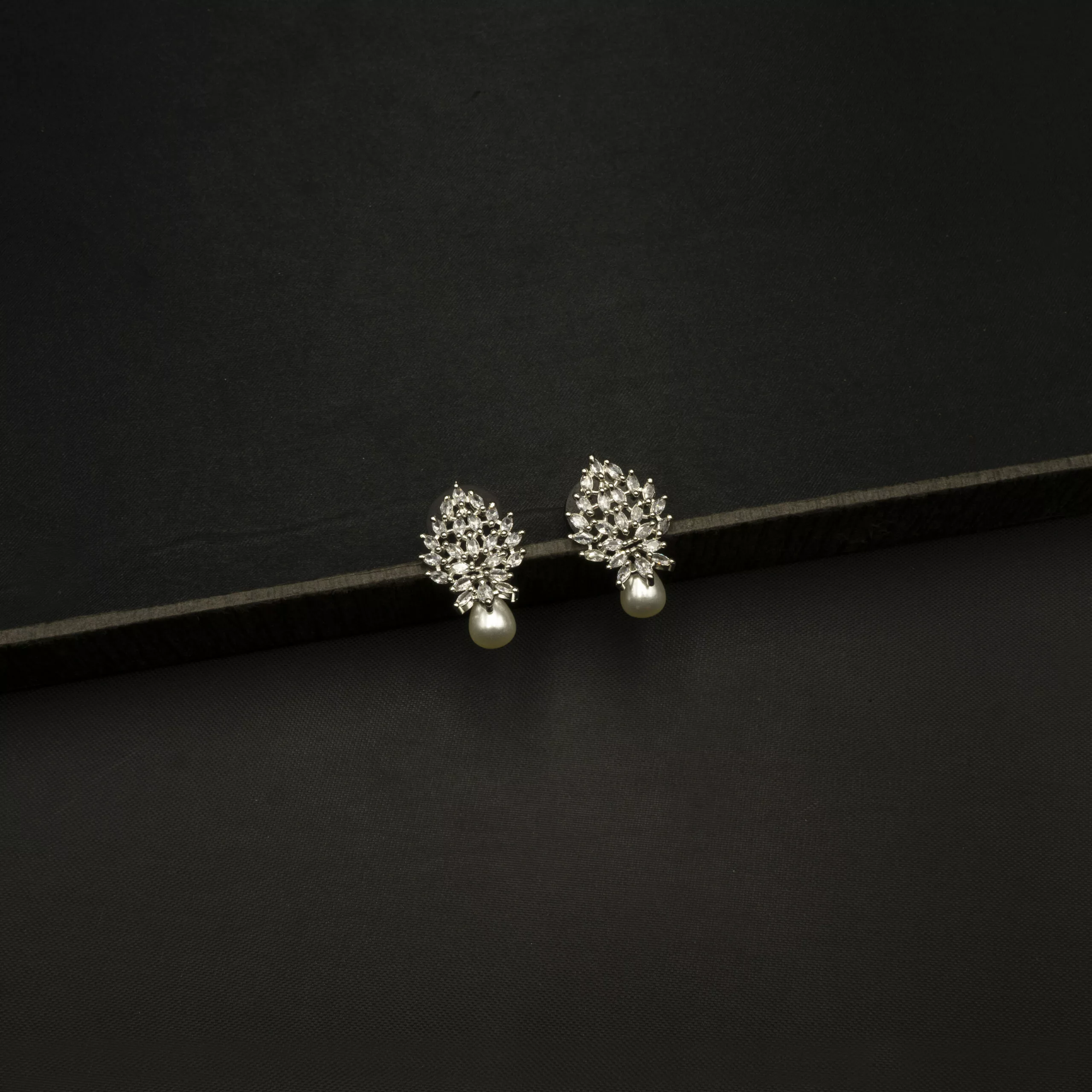 ER-2212018 - American Diamond Pearl Drop Studs ER-2212018 - American Diamond Pearl Drop Studs