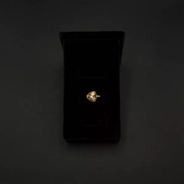 NP-2305001 - American Diamond Nose Pin