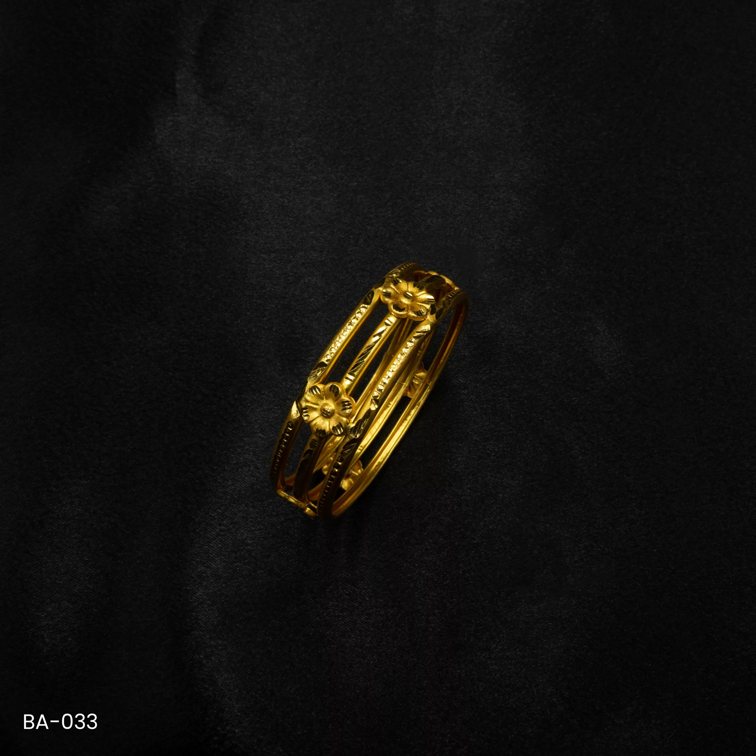 BA-033 - Gold Plated Bangle BA-033 - Gold Plated Bangle