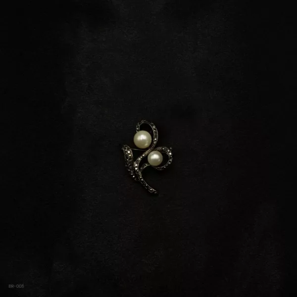 BR-005 - Classic Noir Pearl Embellished Black Brooch with Crystal Detailing