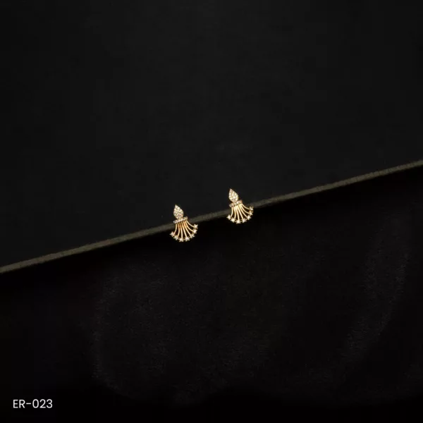 ER-023 - Golden Radiance Geometric Gold Plated Fan Earrings