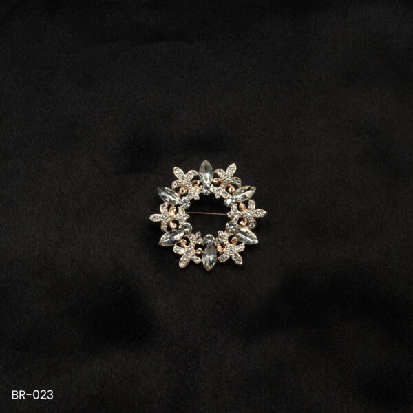 BR-023 - Gleaming Floral Halo Saree Pin Fashion Brooch