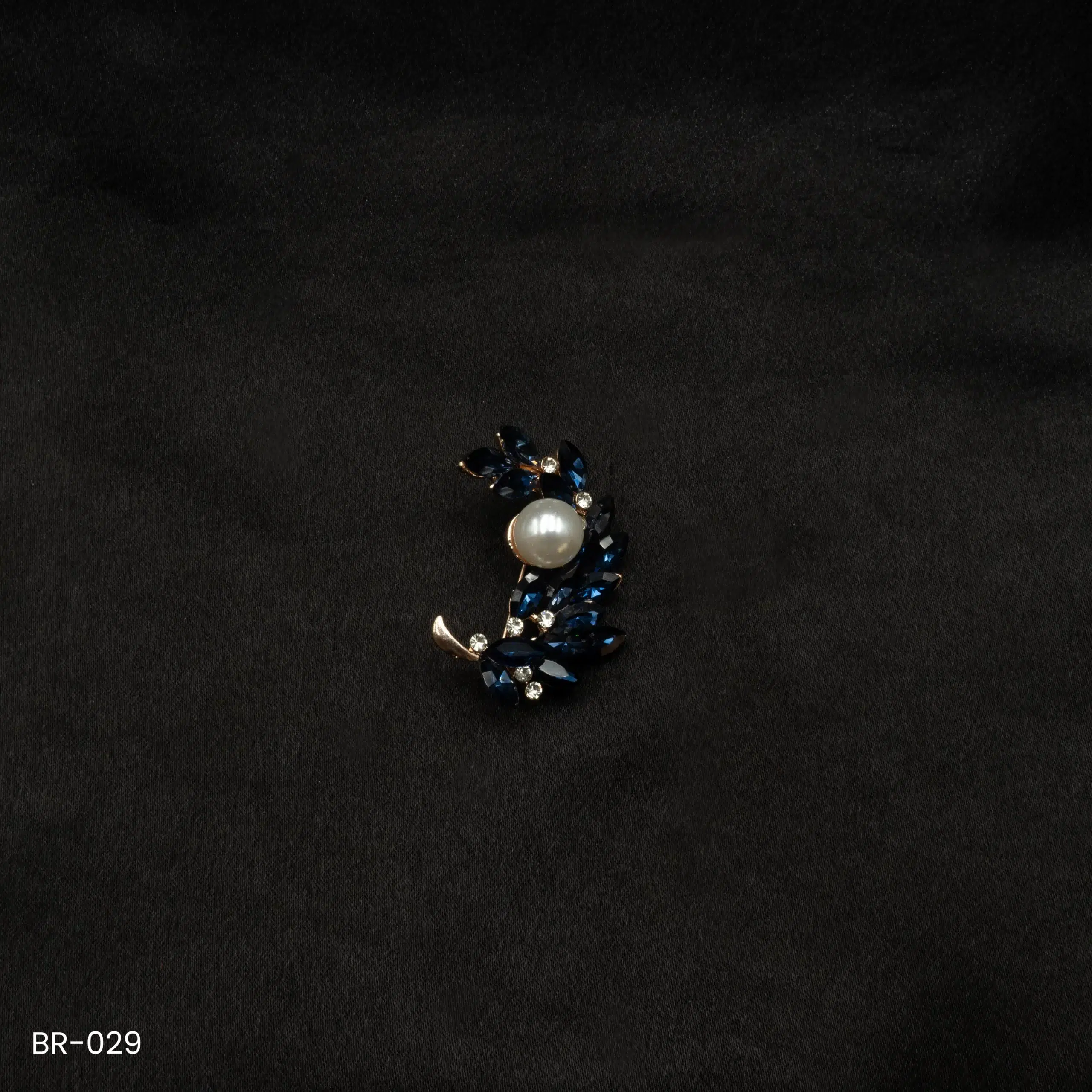 BR-029 - Radiant Pearl and Crystal Leaf Blue Saree Pin Fashion Brooch BR-029 - Radiant Pearl and Crystal Leaf Blue Saree Pin Fashion Brooch