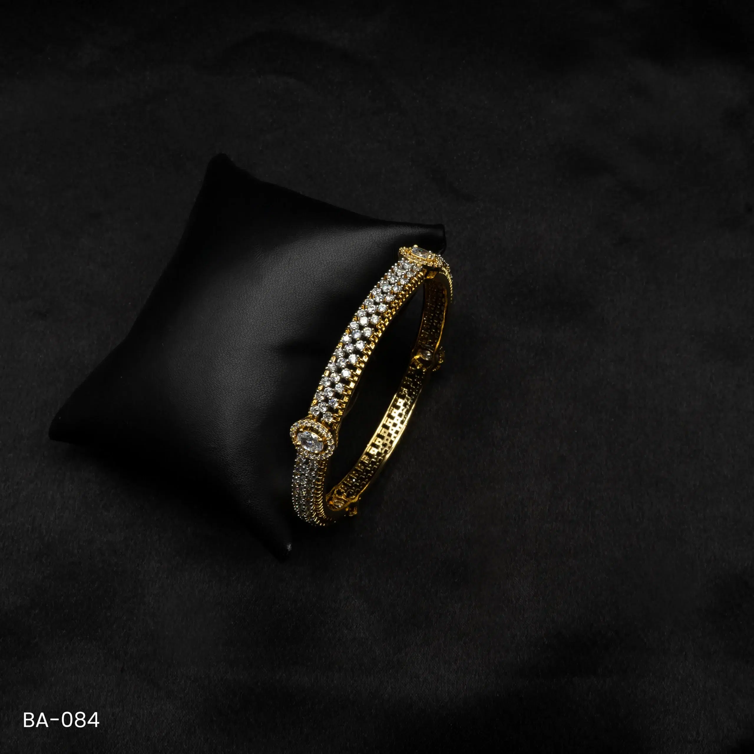 BA-084 - Luxurious Gold Plated American Diamond Bangle BA-084 - Luxurious Gold Plated American Diamond Bangle