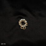 BR-051 - Pearl Radiance Wreath Brooch – Timeless Glamour in Gold Plating