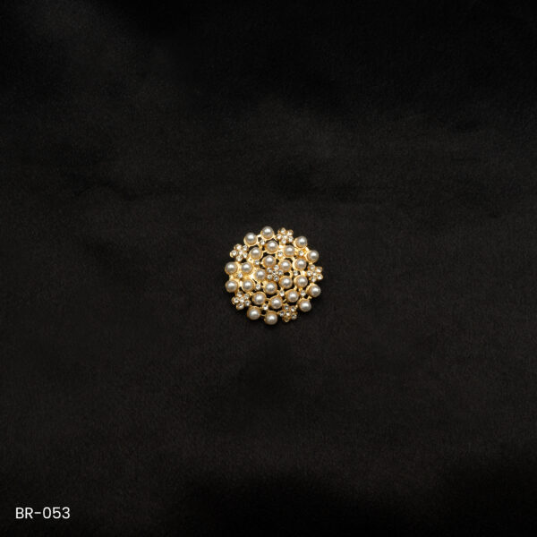 BR-053 - Gilded Pearl Cluster Fashion Brooch – Vintage-Inspired Glam for Modern Style