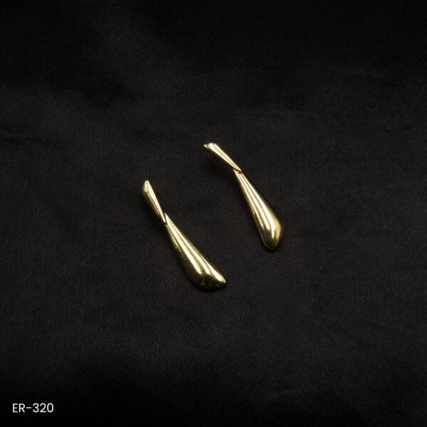 ER-320 - Minimalist Gold Plated Drop Earrings – Elegant Everyday Style