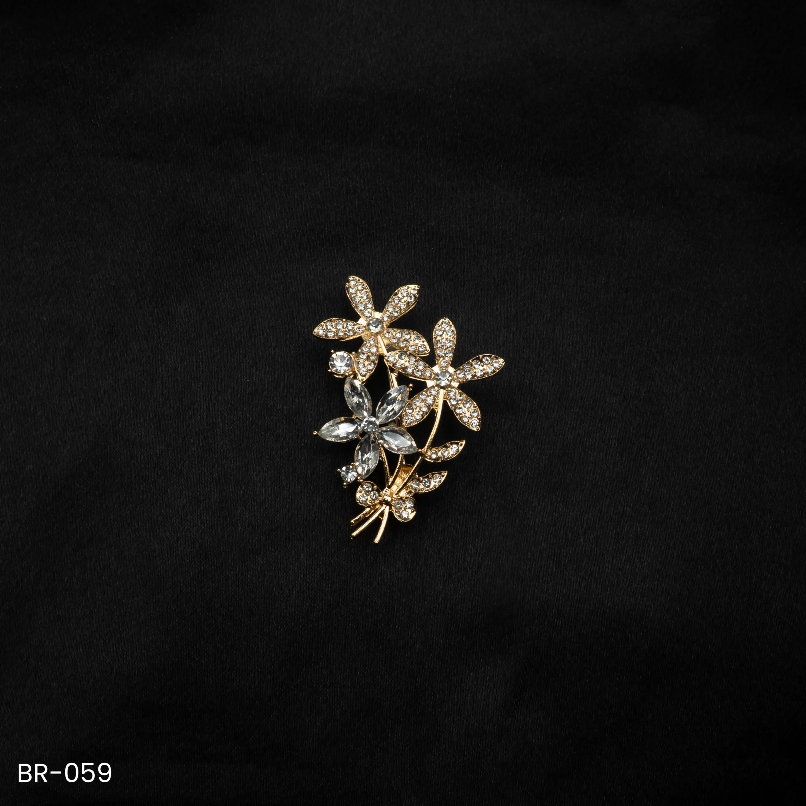 BR-059 - Trendy & Elegant Blossom Party Wear Saree Accessory Fashion Brooch BR-059 - Trendy & Elegant Blossom Party Wear Saree Accessory Fashion Brooch