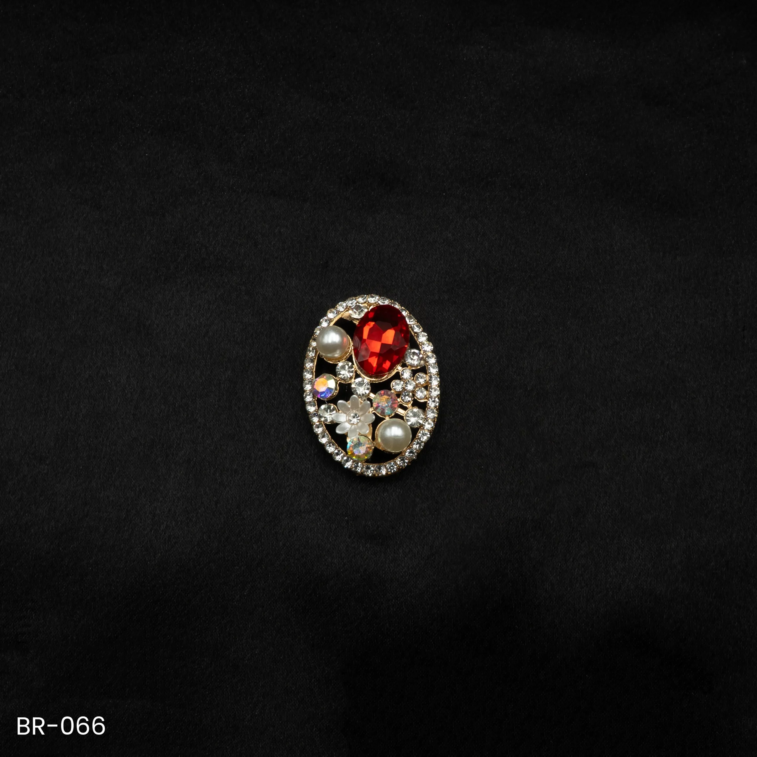BR-066 - Saree Glam Floral Elegance Red Crystal Vintage Oval Fashion Brooch with Pearls & Zircons BR-066 - Saree Glam Floral Elegance Red Crystal Vintage Oval Fashion Brooch with Pearls & Zircons