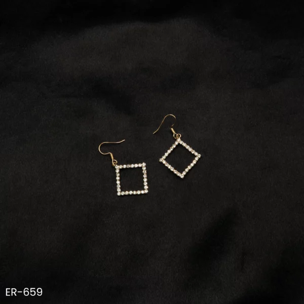 ER-659 - Geometric Sparkle Look Bold Square Dangle Earrings
