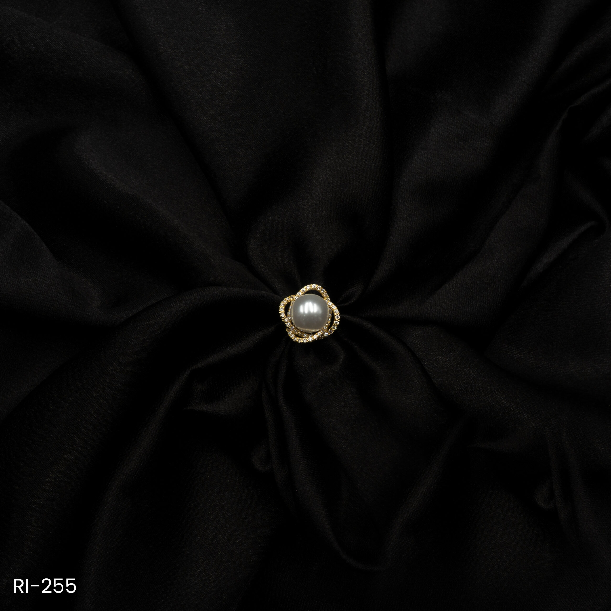 RI-255 - Elegant Touch Contemporary Design Pearl Adjustable Finger Ring RI-255 - Elegant Touch Contemporary Design Pearl Adjustable Finger Ring