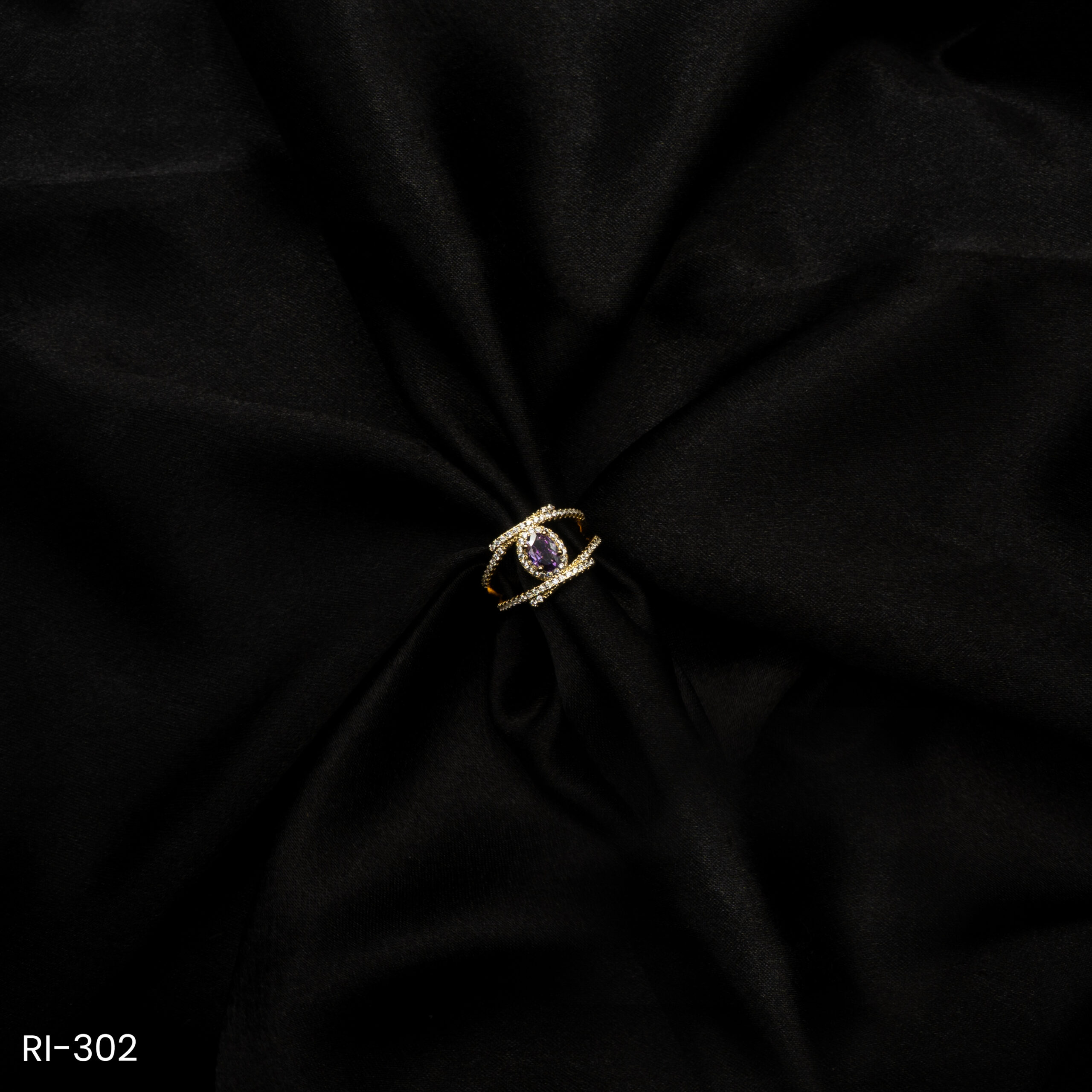 RI-302 - Marquise Magic American Diamond & Purple Gem Adjustable Finger Ring RI-302 - Marquise Magic American Diamond & Purple Gem Adjustable Finger Ring