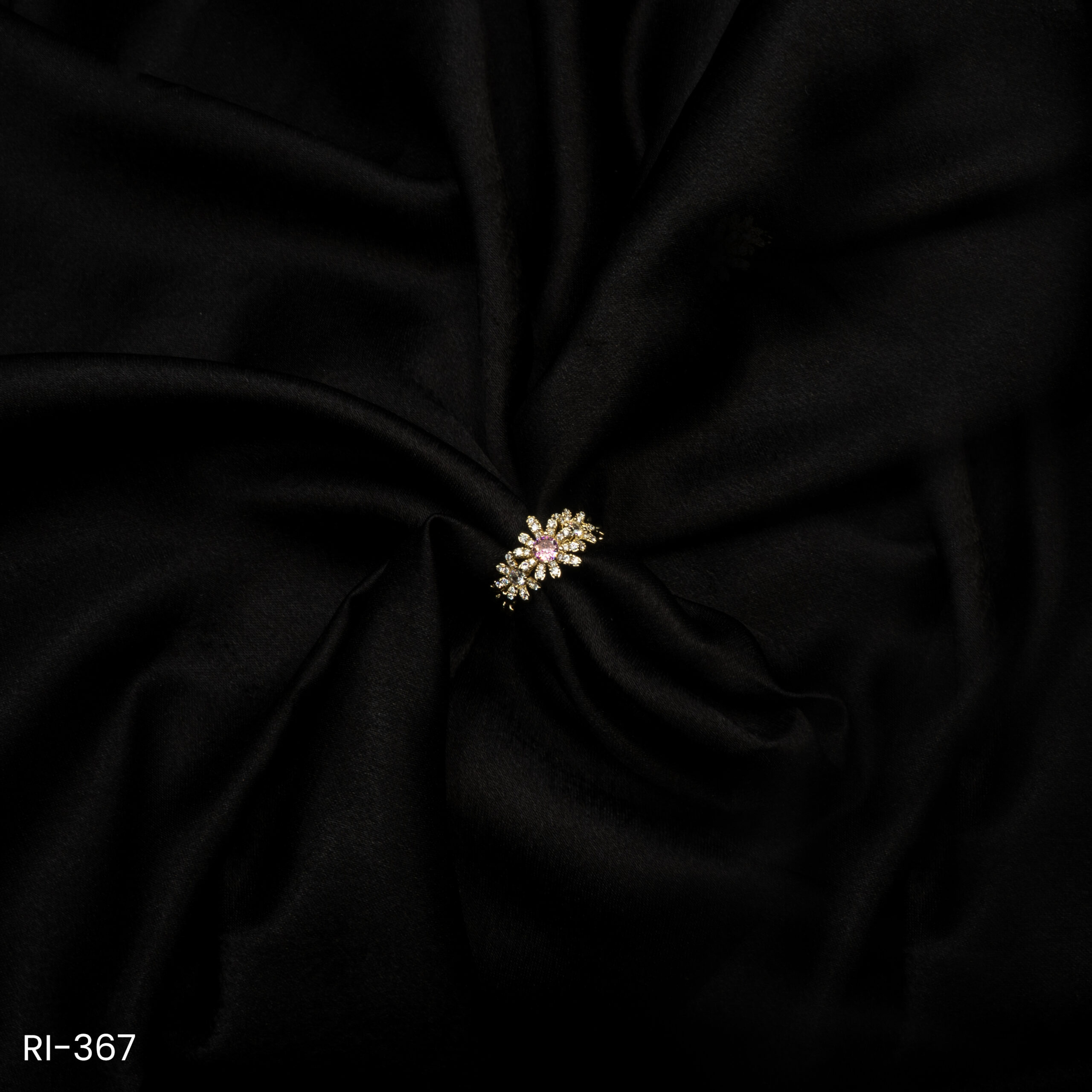 RI-367 - Glittering Elegance American Diamond Flower Shine Adjustable Finger Ring RI-367 - Glittering Elegance American Diamond Flower Shine Adjustable Finger Ring