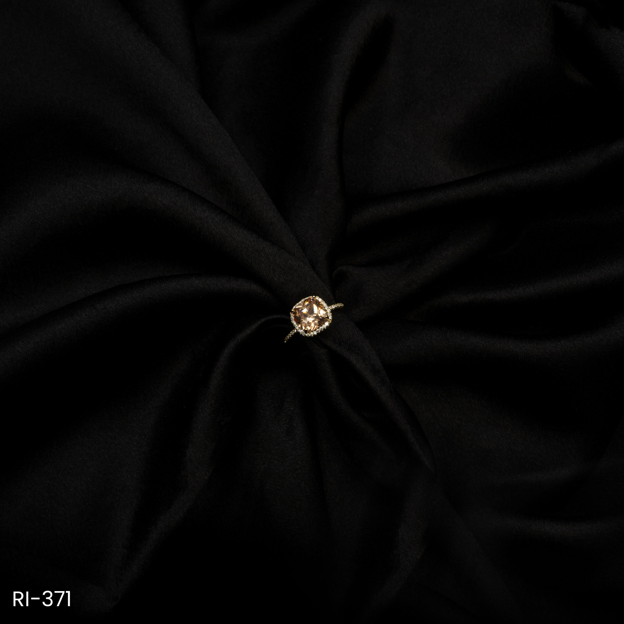 RI-371 - Soft Gold Party Look Classy American Diamond Adjustable Ring RI-371 - Soft Gold Party Look Classy American Diamond Adjustable Ring