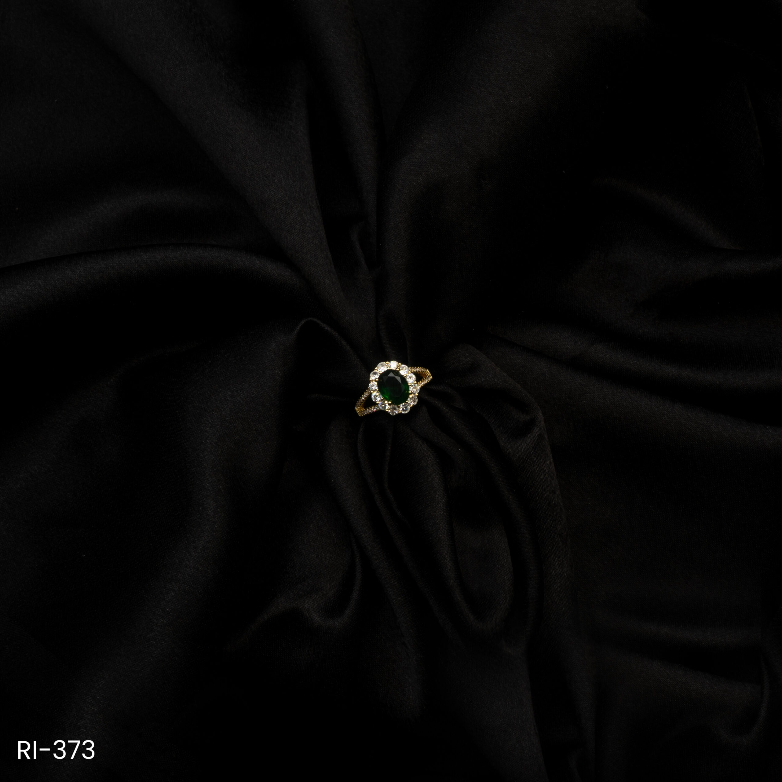 RI-373 - Eye-Catching Cocktail Piece American Diamond & Emerald Green Halo Ring RI-373 - Eye-Catching Cocktail Piece American Diamond & Emerald Green Halo Ring