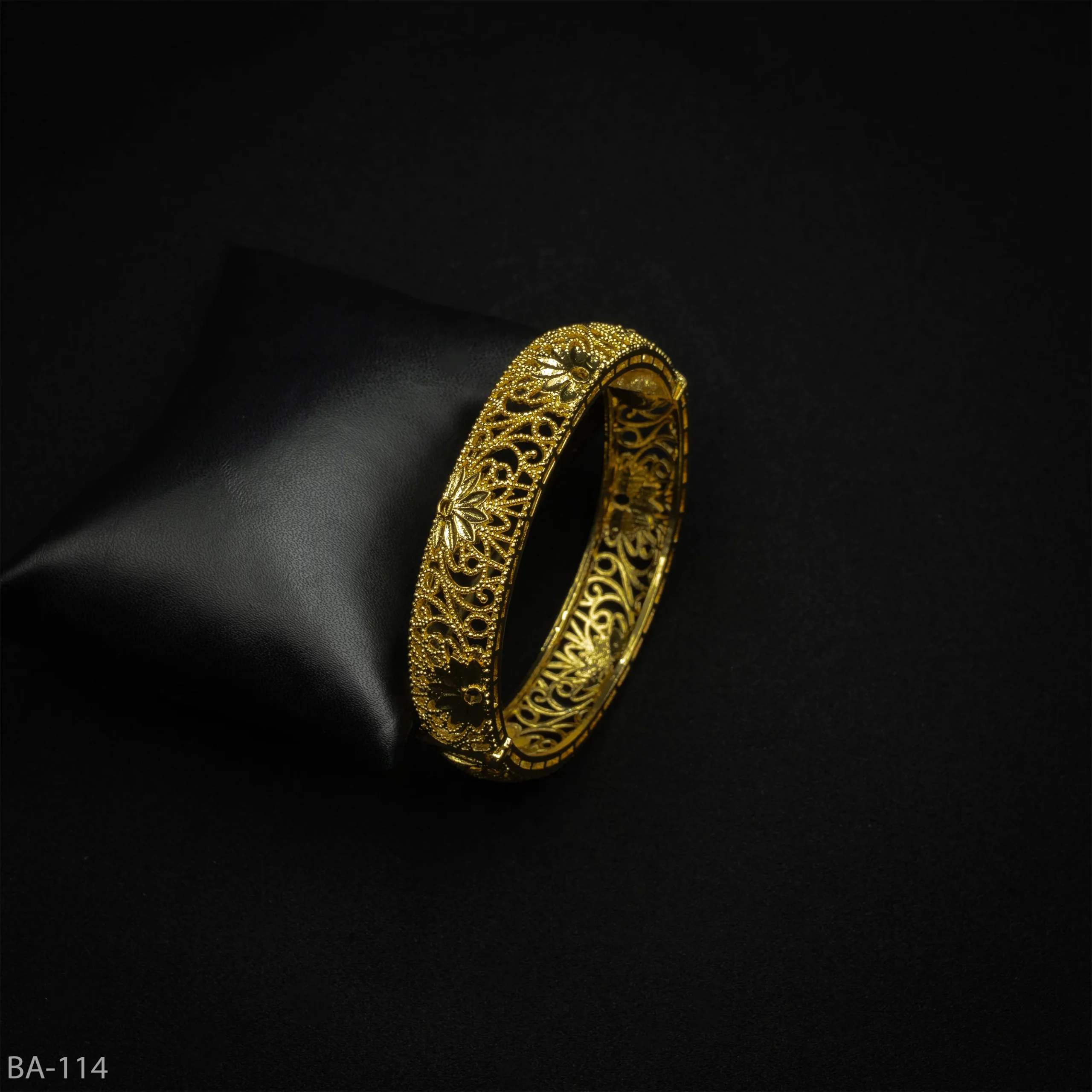 BA-114 - Flower & Vine Cutwork Gold Plated Heavy-Look Traditional Bangle for Sarees BA-114 - Flower & Vine Cutwork Gold Plated Heavy-Look Traditional Bangle for Sarees